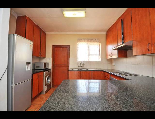 2 BEDROOM HOUSE FOR SALE IN EQUESTRIA
